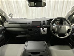 ハイエースバン DX