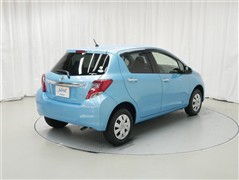 ヴィッツ F LEDエディション