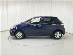 ヴィッツ Fセーフティエディション3