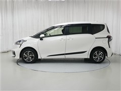 シエンタ G クエロ 4WD