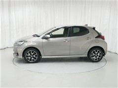 ヤリス ハイブリッド Z