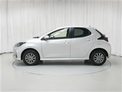 ヤリス X 4WD