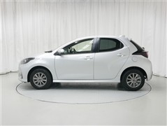 ヤリス X 4WD