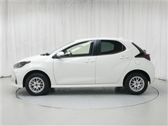 ヤリス X 4WD