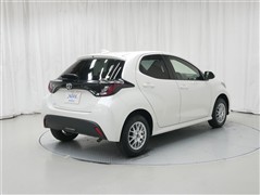 ヤリス X 4WD