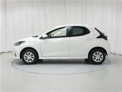ヤリス X 4WD