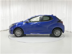 ヤリス X 4WD