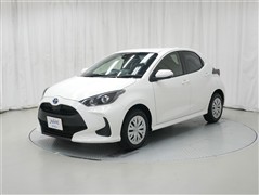ヤリス HV X