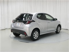 ヤリス X 4WD
