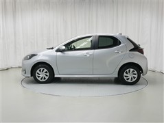 ヤリス X 4WD