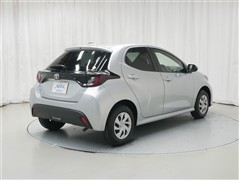 ヤリス X 4WD