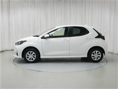 ヤリス X 4WD