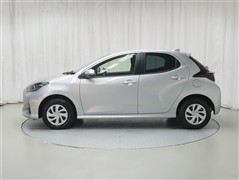 ヤリス X 4WD