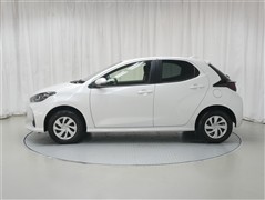 ヤリス X 4WD