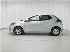 ヤリス X 4WD