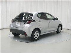 ヤリス X 4WD