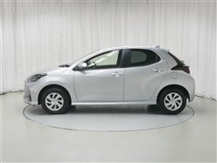 ヤリス X 4WD