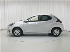 ヤリス X 4WD