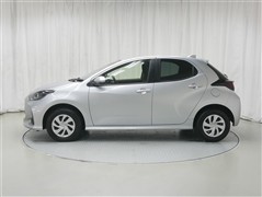 ヤリス X 4WD