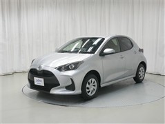 トヨタ ヤリス X 4WD