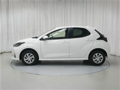 ヤリス X 4WD