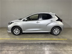 ヤリス X 4WD