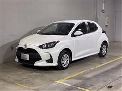 トヨタ ヤリス X 4WD