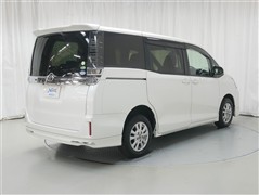 ヴォクシー V 4WD