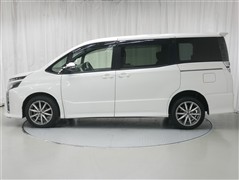 ヴォクシー ZS