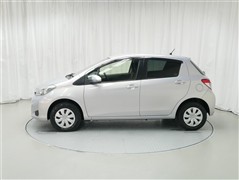 ヴィッツ F スマイルエディション