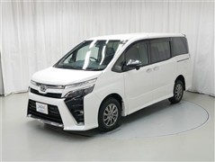 トヨタ　ヴォクシー ZS キラメキ3