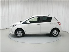 ヴィッツ Fセーフティエディション3