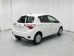 ヴィッツ Fセーフティエディション3