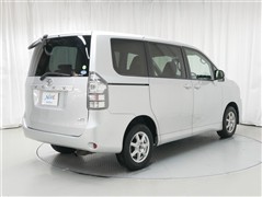 ヴォクシー X Lエディション