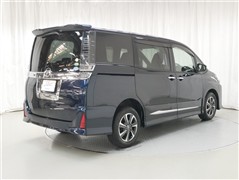 ヴォクシー ZS