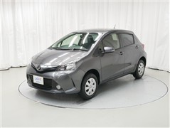 トヨタ ヴィッツ F