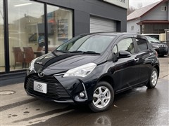 トヨタ　ヴィッツ Fセーフティエディション3