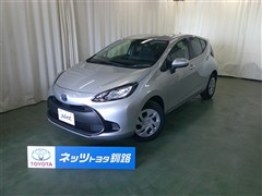 トヨタ アクア X