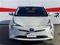 プリウス A ツーリングセレ4WD