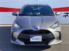 ヤリス ハイブリッド X 4WD