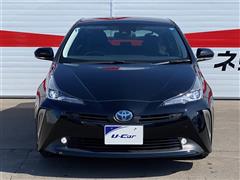 プリウスSセーフティプラス2 4WD