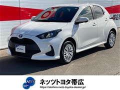 トヨタ ヤリス HV X 4WD