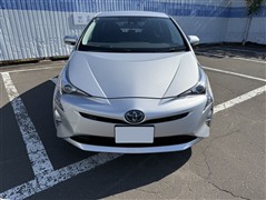 プリウス A