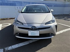 プリウス A