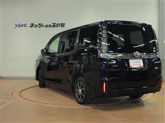 ヴォクシー ハイブリッド X