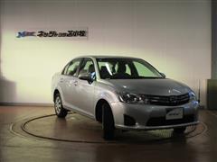 カローラアクシオ X