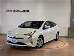 プリウス Sセフティープラス 4WD