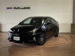 トヨタ プリウス A E-Four