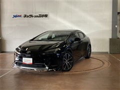 トヨタ プリウス Z E-Four