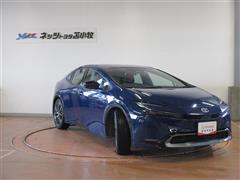 プリウス Z E-Four